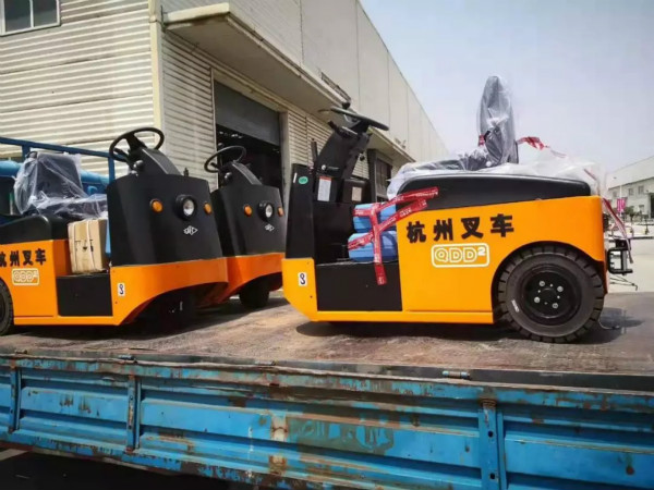 有質(zhì)量有保證，杭叉的電動牽引車再一次交付天津某企業(yè)！