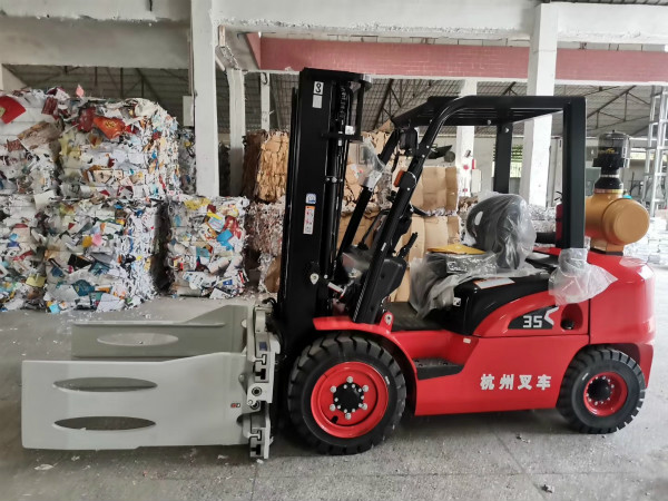 你的內(nèi)燃叉車柴油濾芯有在正確更換嗎？